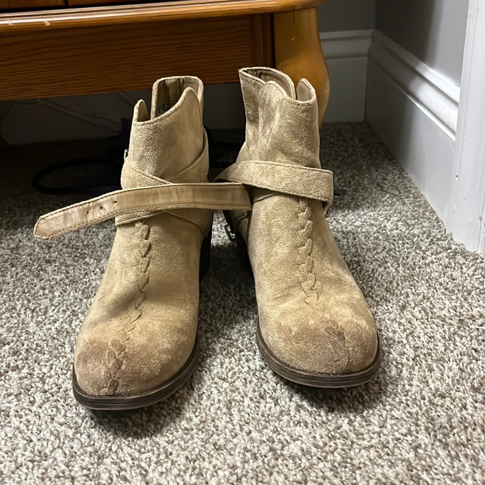 Womens Billabong Booties